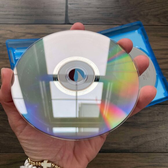 Madagascar 2 Blue-Ray and DVD - Picture 3 of 5